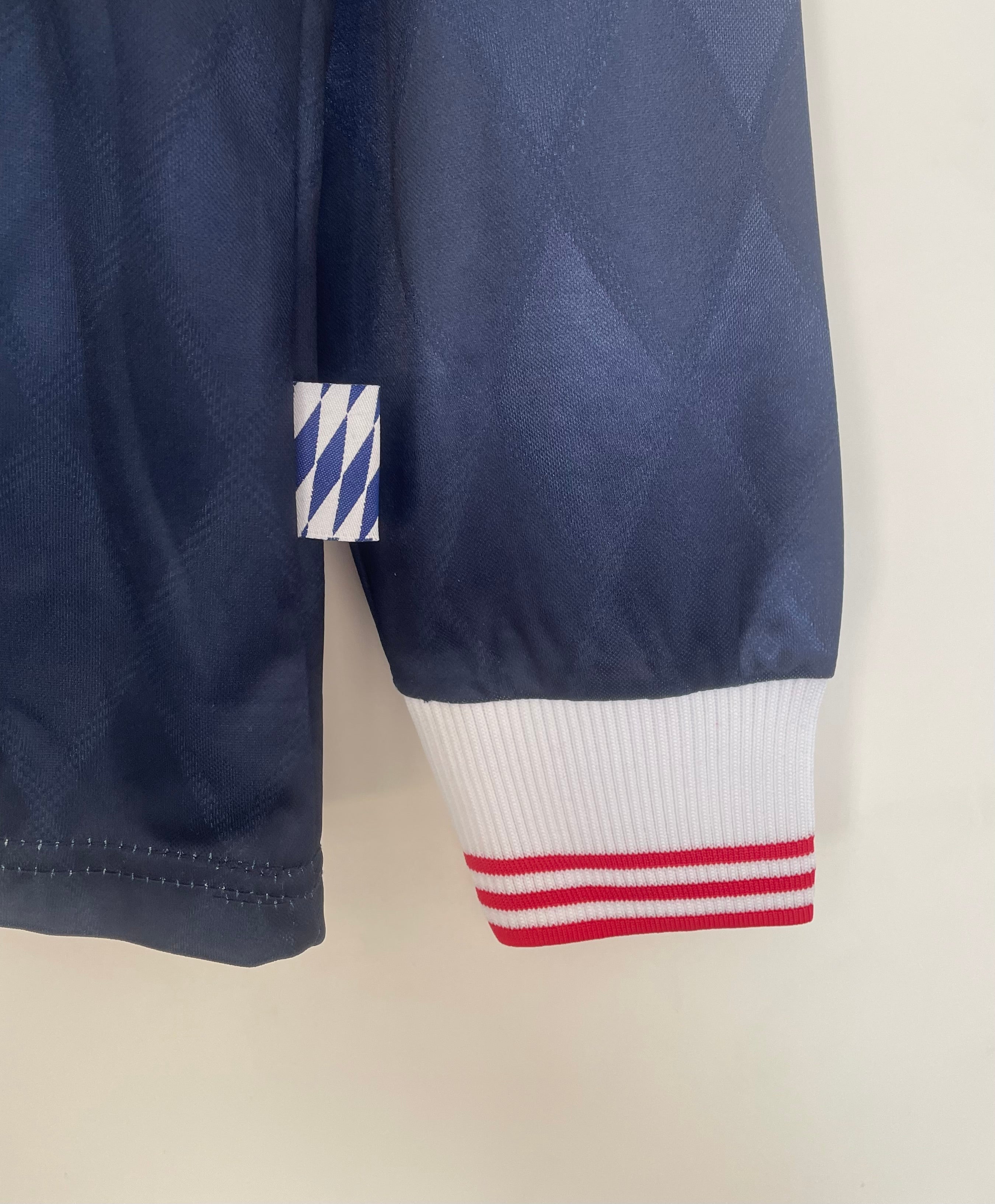1997-99 Bayern Munich Retro Long Sleeve Shirt-Away