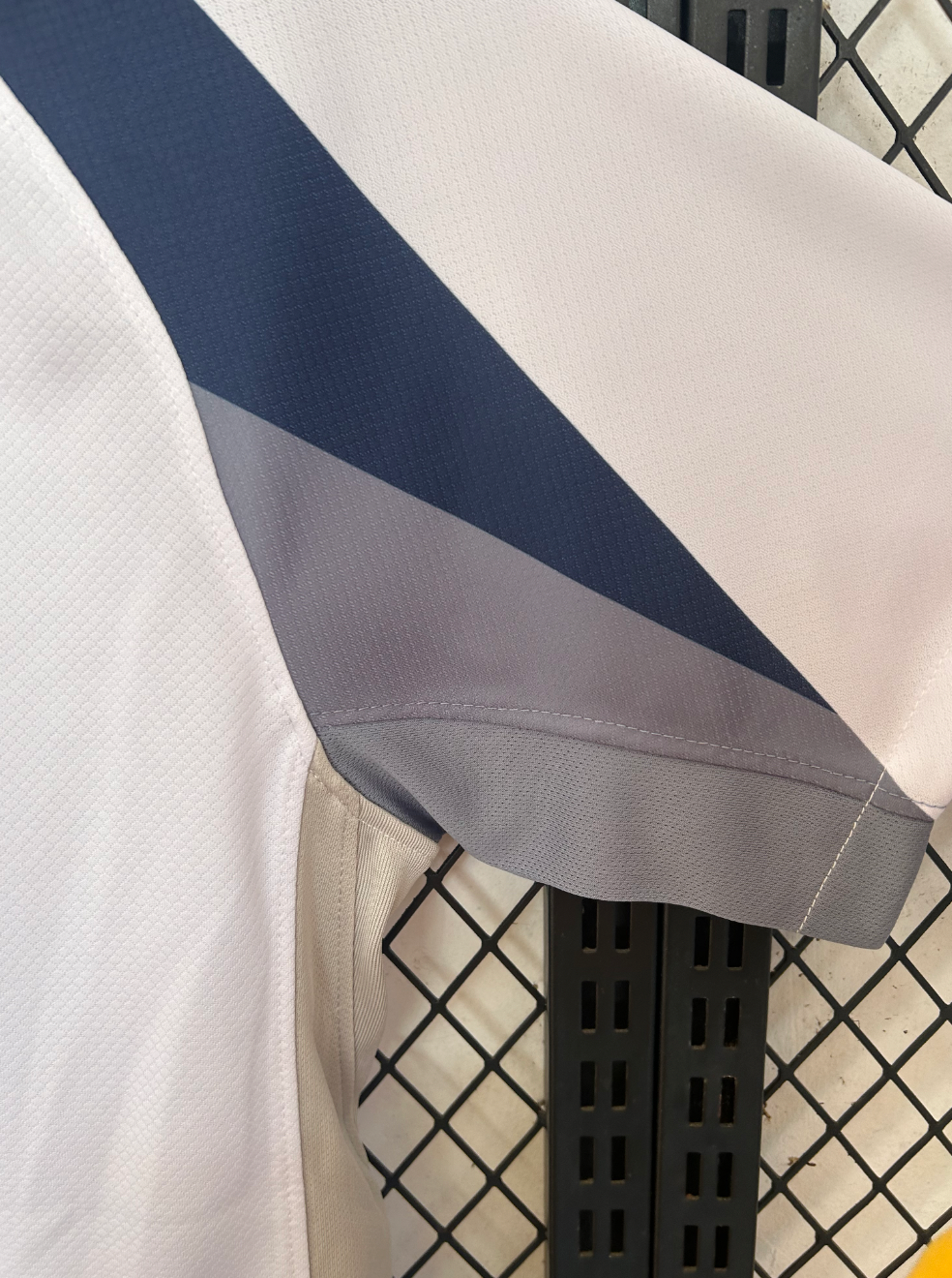 2025-2026 Tottenham Shirt - Home