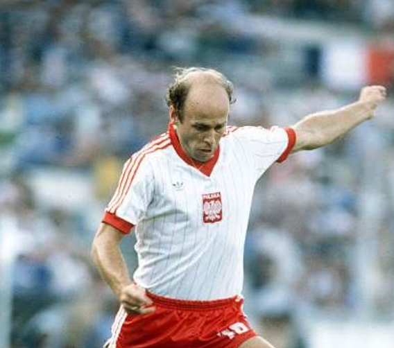 1982 poland retro shirt home