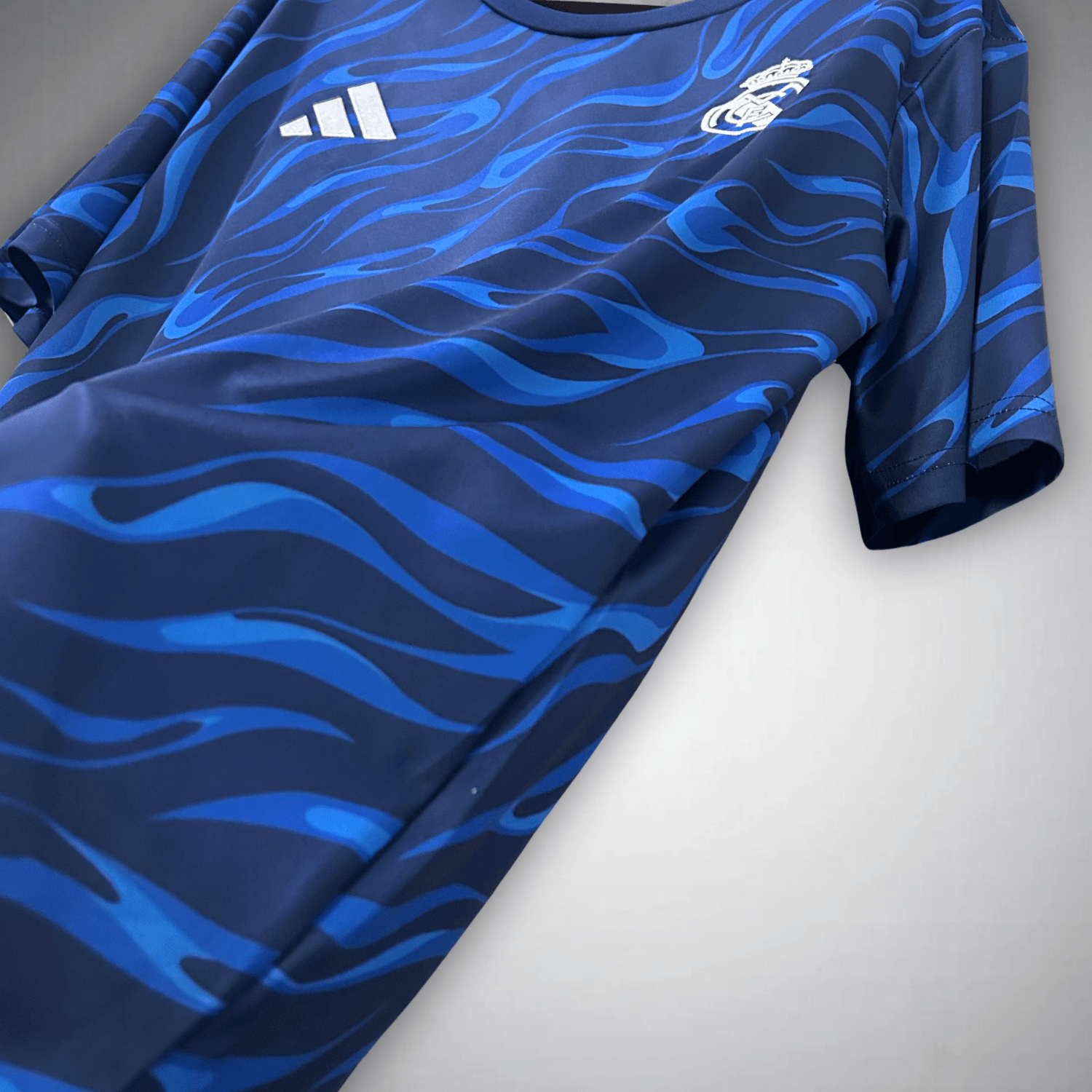 Real Madrid Shirt Calm Sea