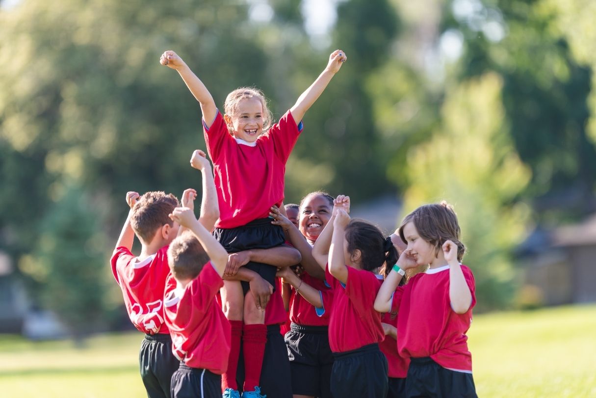 What Skills Should a Girls U14 Soccer Forward Have? - FS Kit