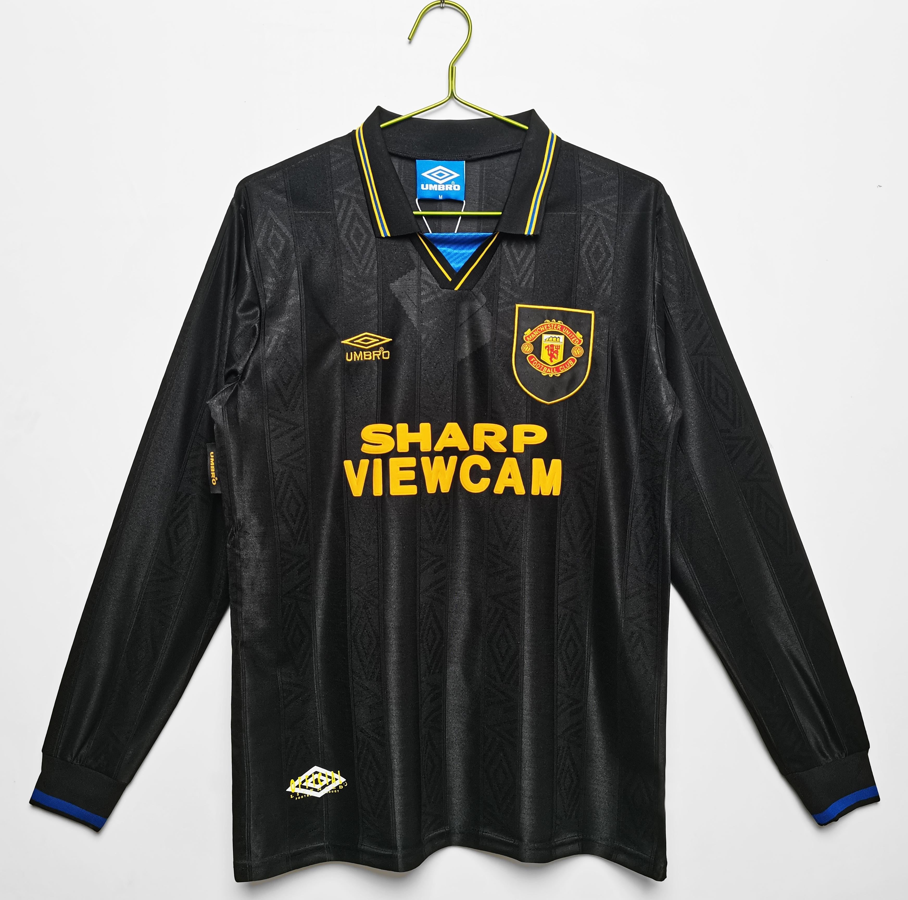 manchester-united-retro-shirt-1993-1995-long-sleeve-away