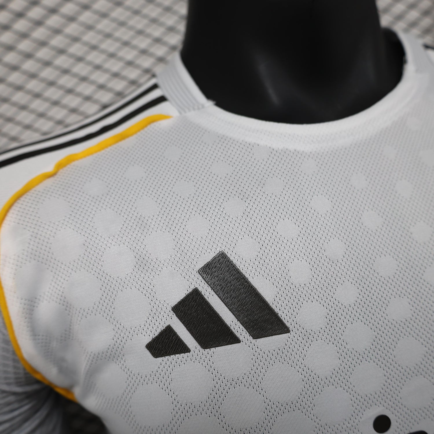 2025-2026 Real Madrid Shirt - Home