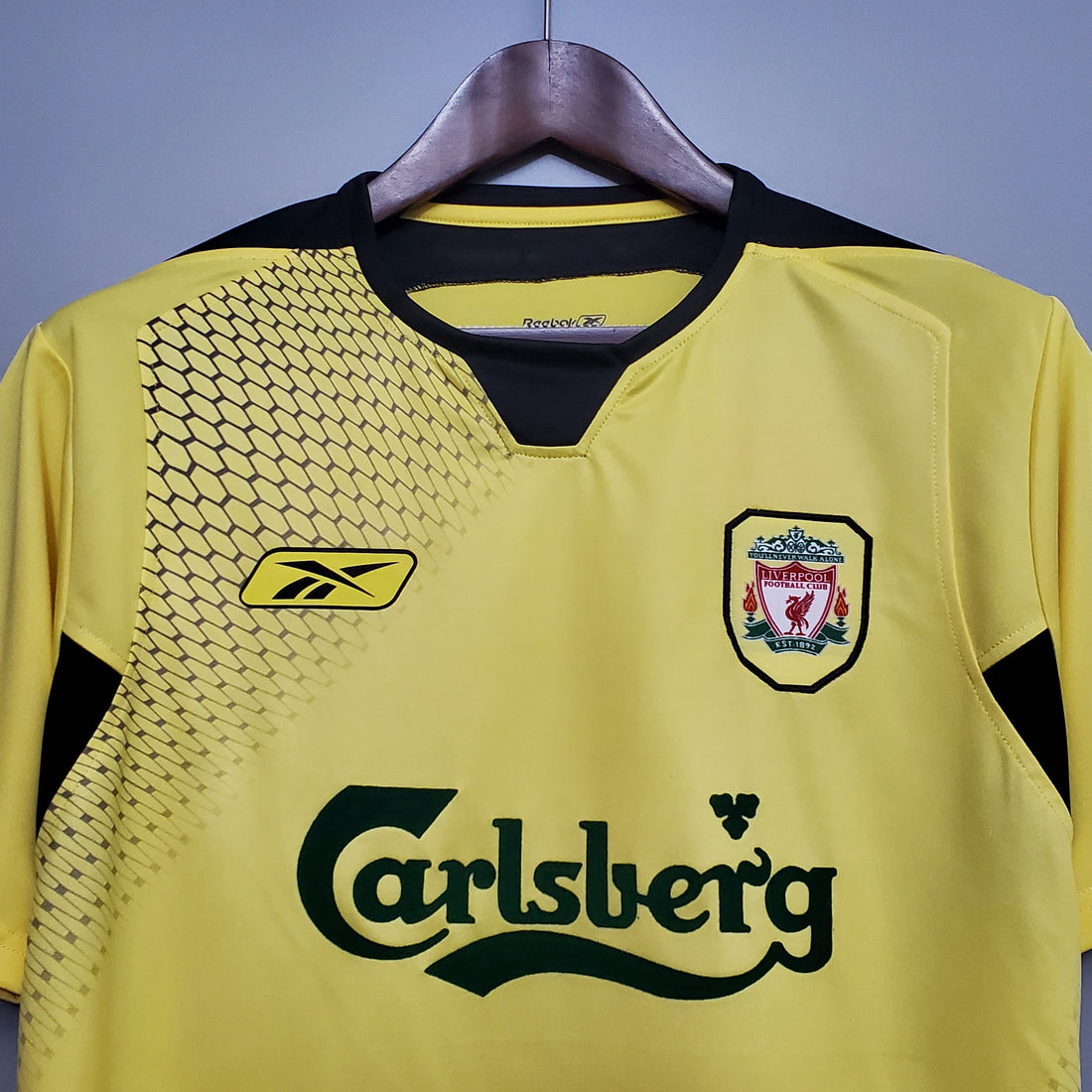 2004/2005 Liverpool Away Retro Shirt