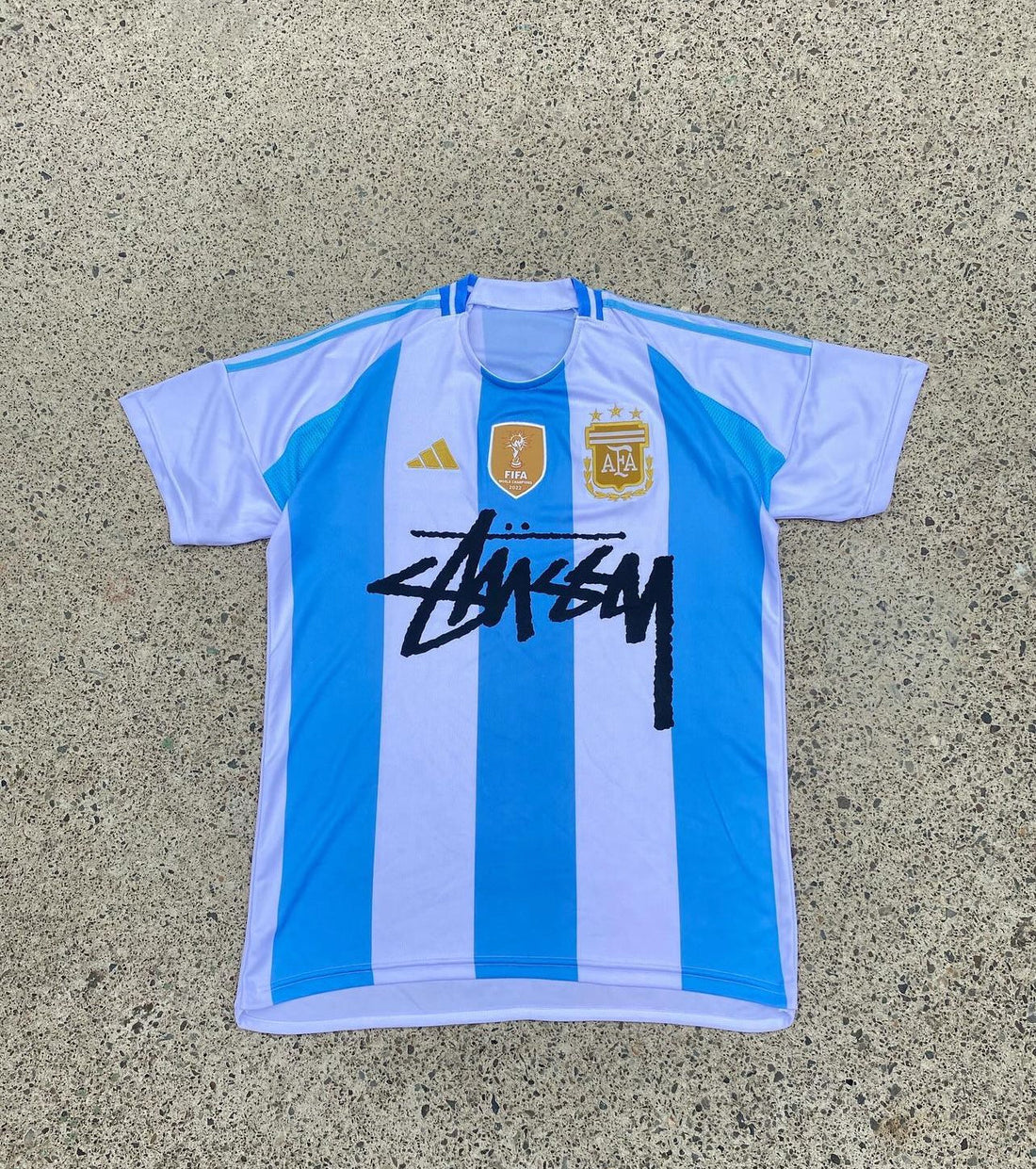 Camiseta Argentina x Stussy Edición Especial