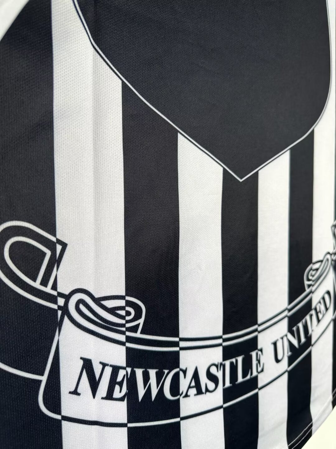 1997-99 Newcastle Retro Long Sleeve Shirt-Home