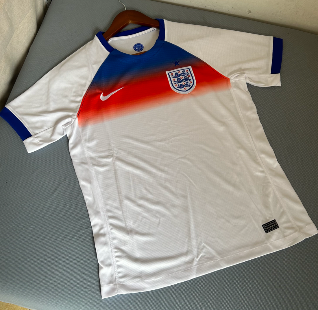 2025-2026 England Shirt - Home