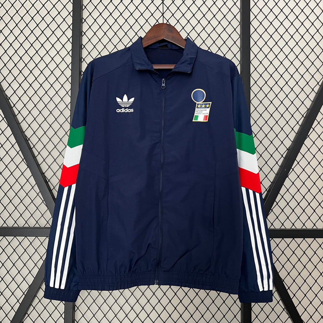 italy-windbreaker