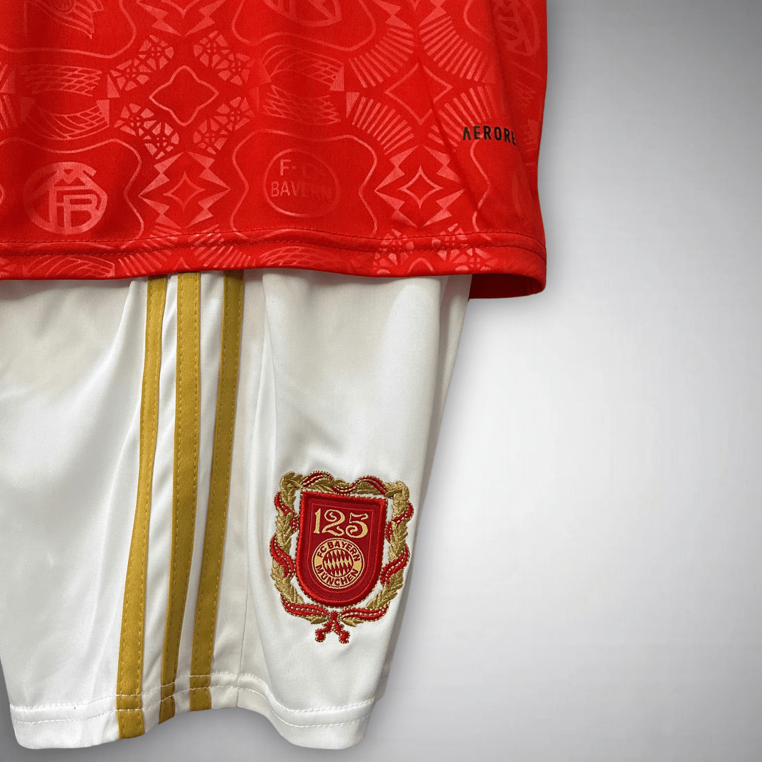 FC Bayern Kids Football Kit 125 Anniversary