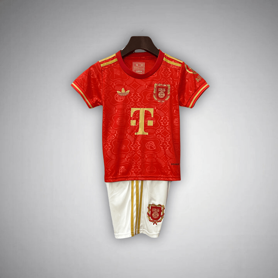 FC Bayern Kids Football Kit 125 Anniversary
