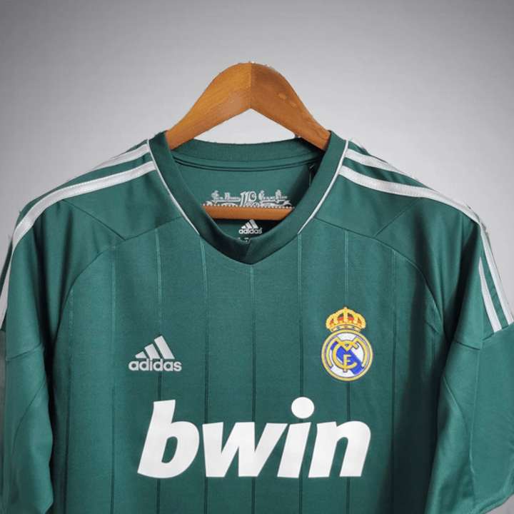 real madrid golden dynasty special kit 1