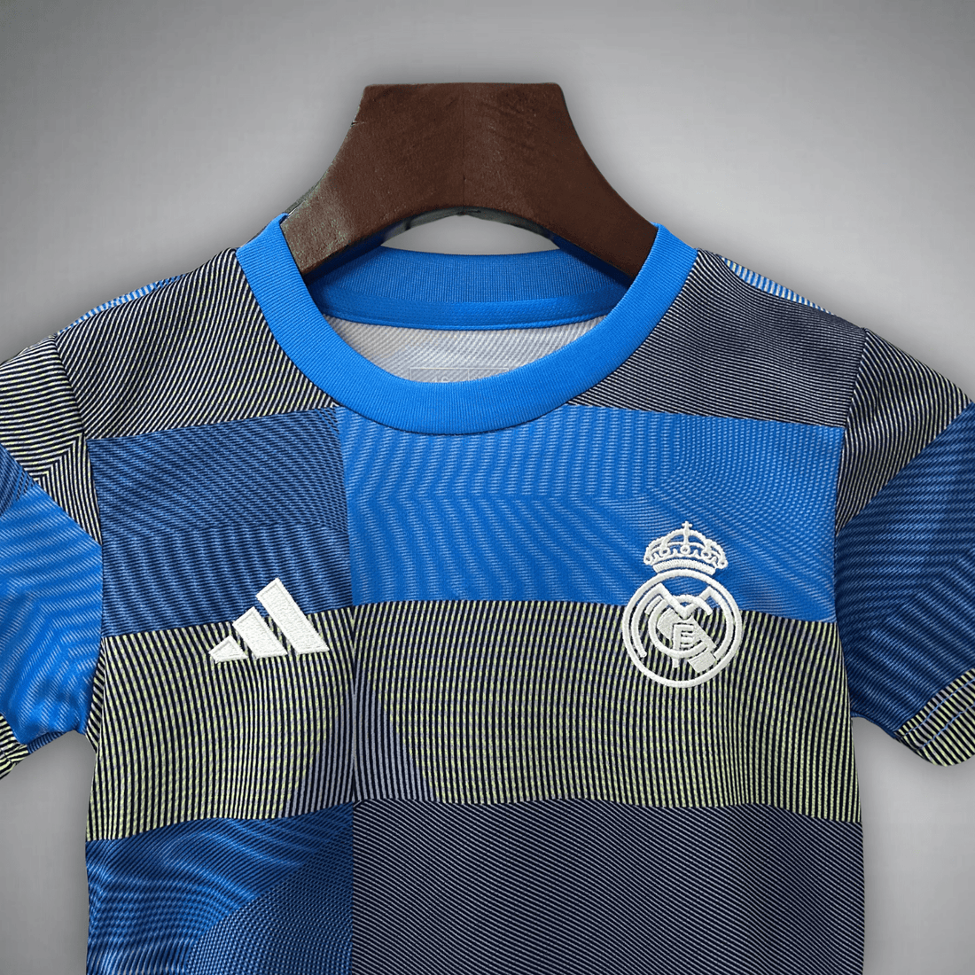 Real Madrid Kids Football Kit Cibeles Wave